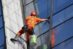 日照蜘蛛人幕墙清洗